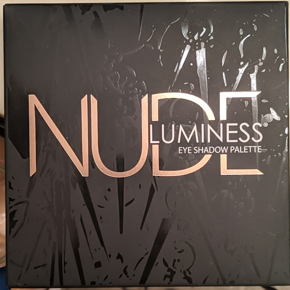 Luminess Eye Shadow Palette-Nude